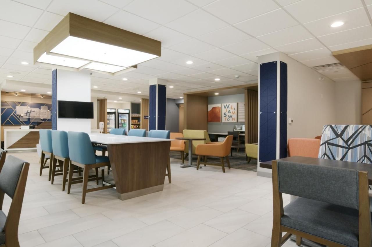Holiday Inn Express & Suites - Williamstown - Glassboro By Ihg מראה חיצוני תמונה
